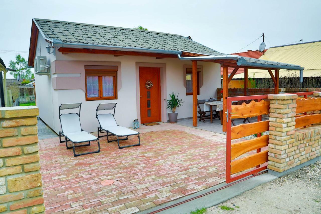 Jazmin Apartman Buzsák Exterior photo