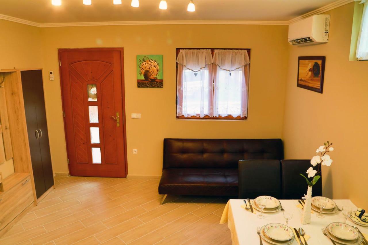 Jazmin Apartman Buzsák Exterior photo